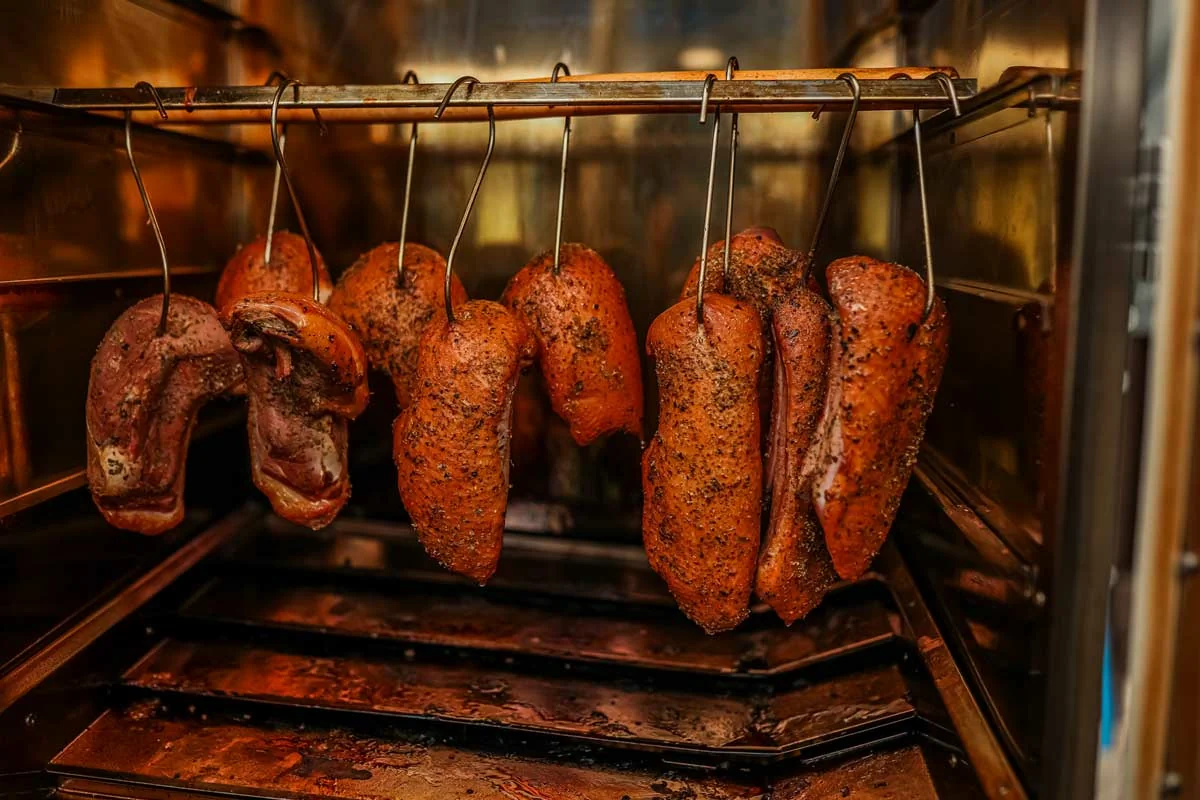 What’s the Difference Between a Gas Grill, Kamado, Pellet Smoker and Borniak Smoker?