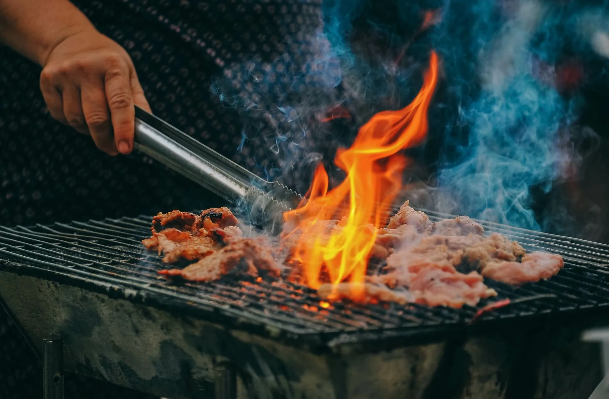Smoker or BBQ Smoker? Which One to Choose